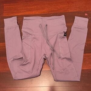 Constantly Varied Gear Lavender Legging Joggers NEW XS